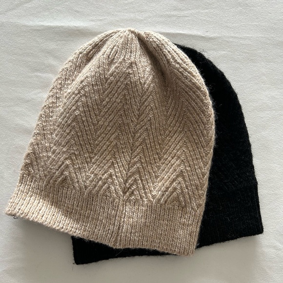 Black and Tan Knit Beanie Set - Picture 2 of 4